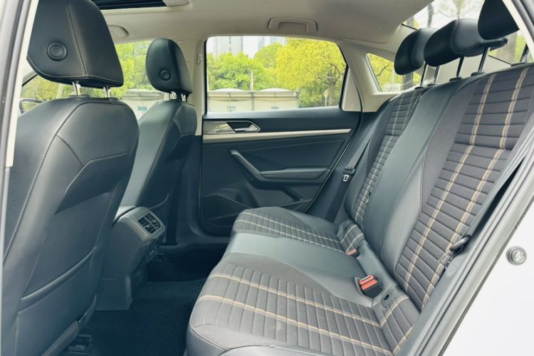 Used Volkswagen Lavida 2019 280TSI DSG Comfort Edition China VI standard Interior 11