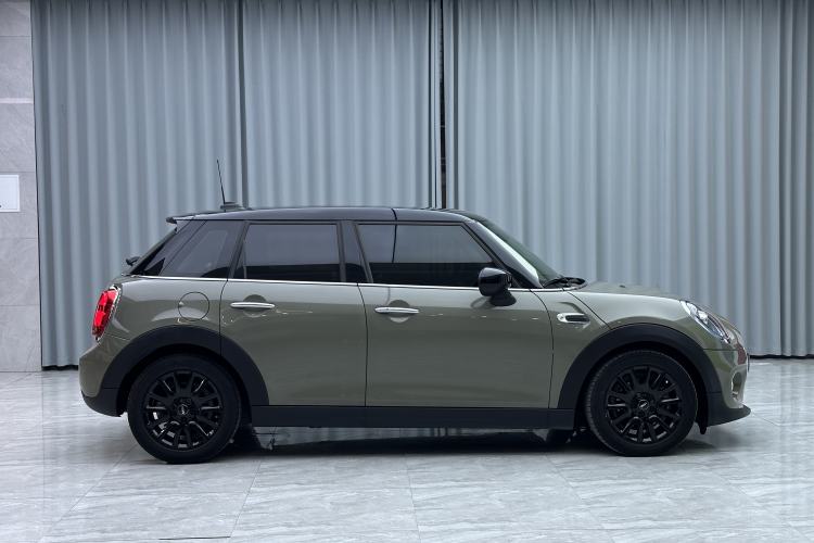 Used MINI 2019 1.5T COOPER Classic Edition Five-Door Version
