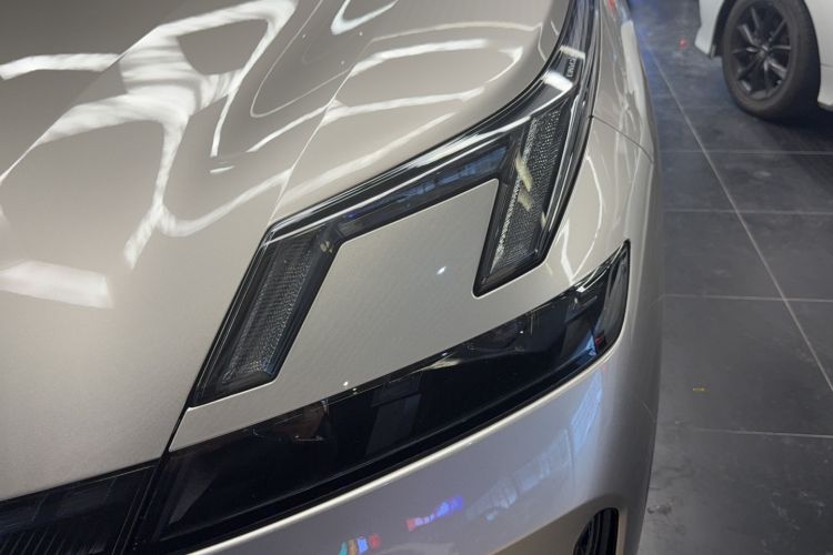 Used Lynk & Co 08 EM-P 2023 245km Ultra-Long Range Halo