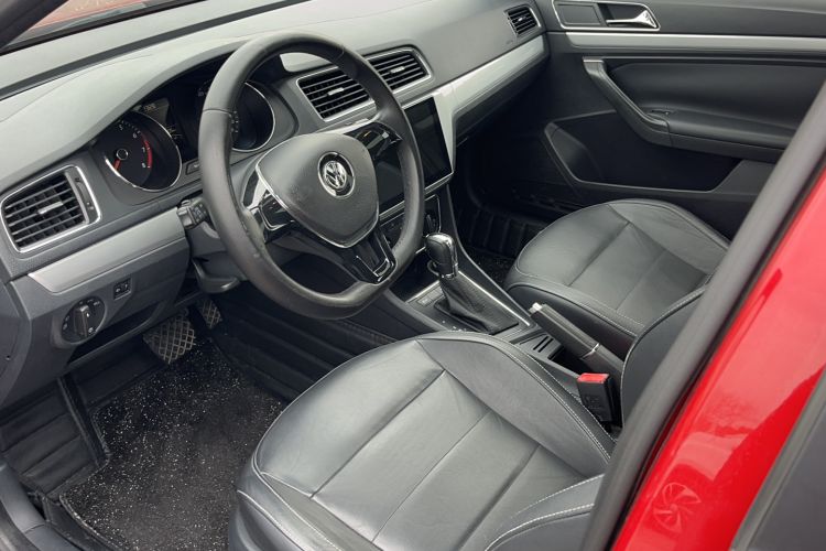 Used Volkswagen Gran Lavida 2015 1.6L Automatic Comfort Edition