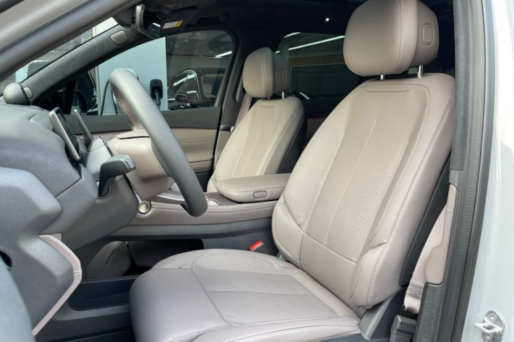 Used Nio ES7 2022 100 kWh Interior 12