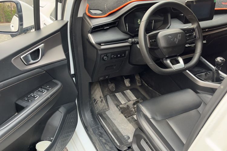 Used Wuling Jiachen 2022 1.5T Manual Comfort & Dynamic Version