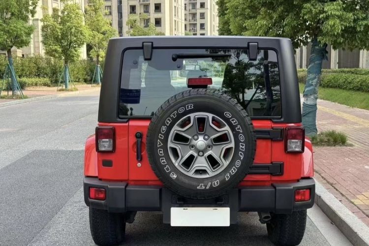 Used Jeep Wrangler 2017 3.0L Sahara Four-Door Comfort Edition