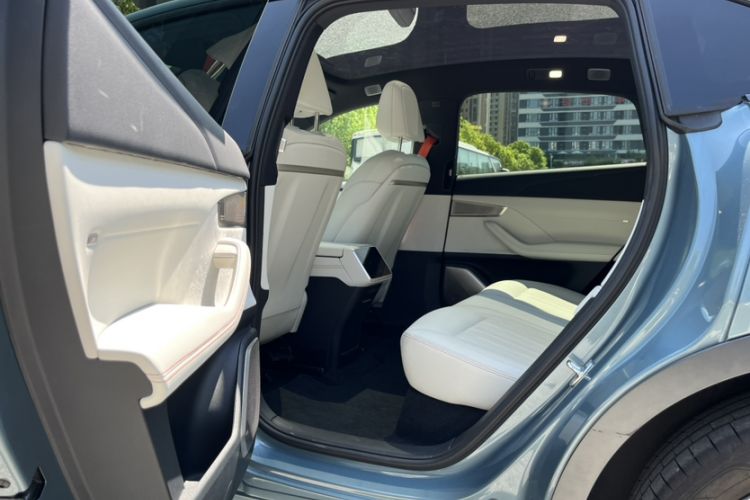 Used ONVO L60 2024 60 kWh Rear-Drive Version
