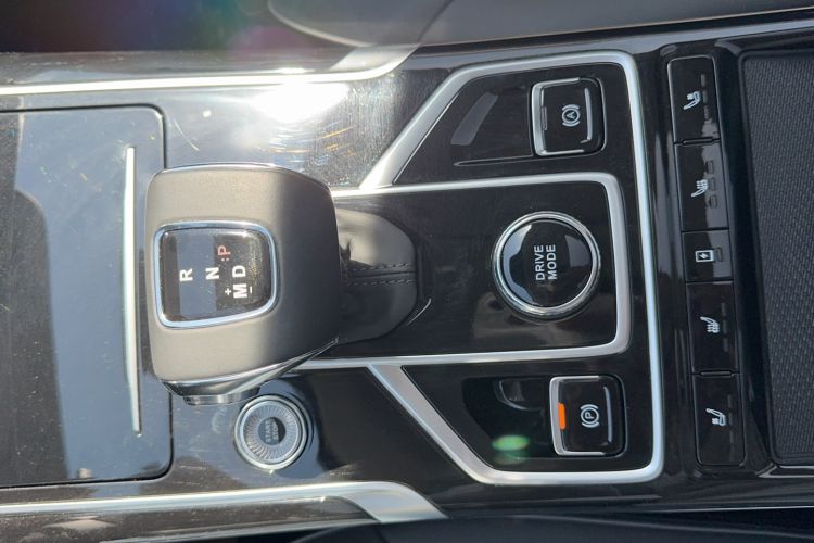 Used Hongqi HS5 2022 2.0T Smart Connect Flagship Edition Gear Lever