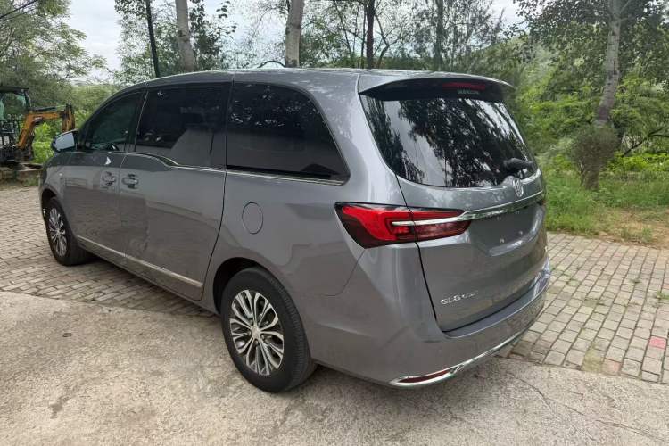 Used Buick GL8 2021 Land Cruiser Executive Class 652T Comfort Model
