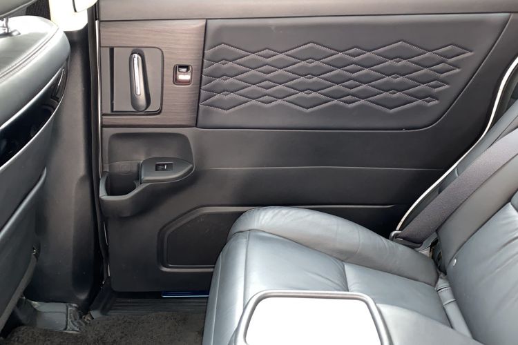 Used Honda Elysion 2022 2.0L eHEV Luxury First Edition