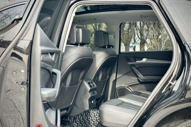 Used Audi Q5L 2022 Updated 45T Luxury Dynamic Version
