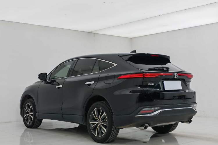 Used Toyota Harrier 2022 2.0L CVT Two-Wheel Drive Entry Version
