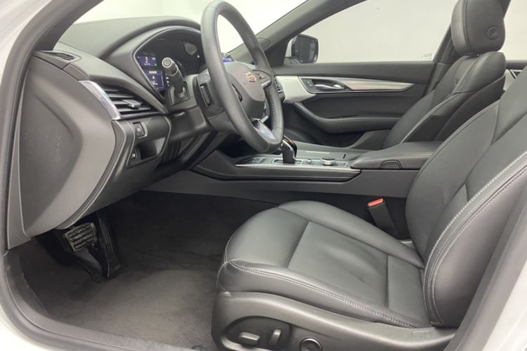 Used Cadillac CT5 2021 Revised 28T Luxury Version Left Front Seat