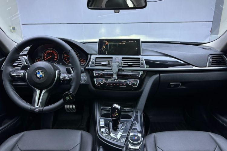 Used BMW 3 Series 2017 320Li Fashion Model
