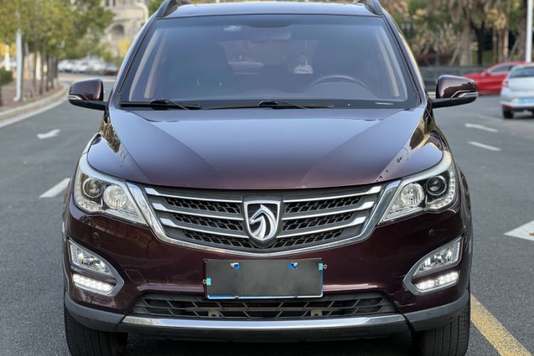 Used Baojun 560 2016 1.8L Manual Luxury Edition