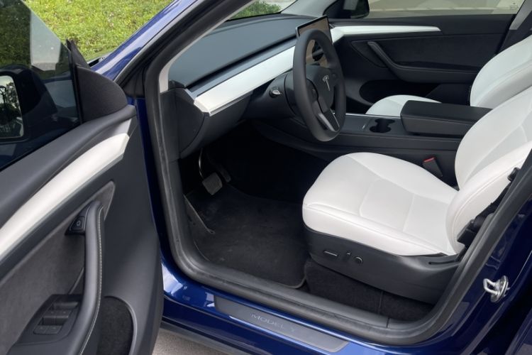 Used Tesla Model Y 2022 Rear-Wheel-Drive Version