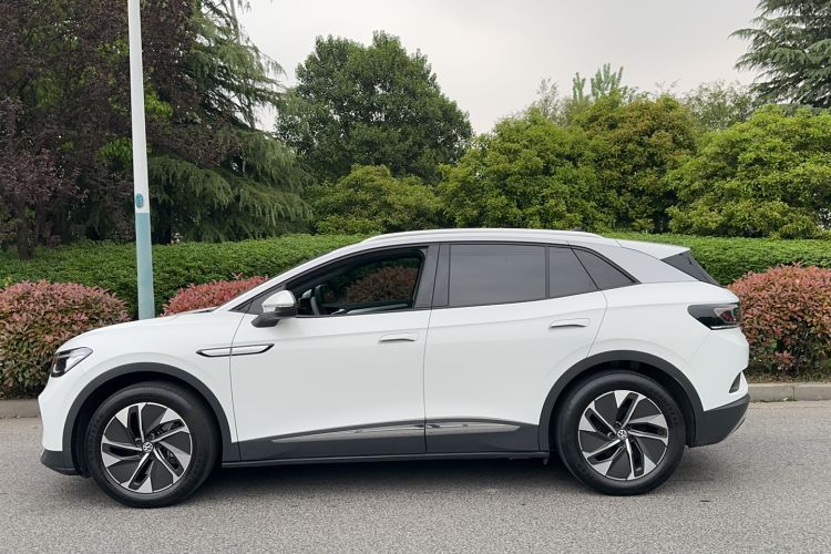 Used Volkswagen ID.4 CROZZ 2022 Long-Range PURE+ Edition Exterior 6