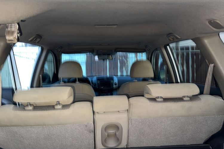 Used Toyota RAV4 2012 Luxurious Edition 2.0L Automatic All-Wheel Drive