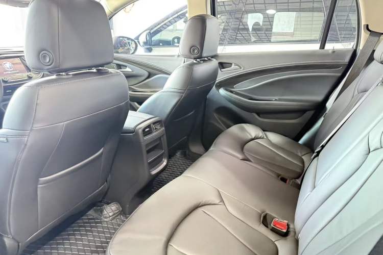 Used Buick Envision 2018 20T Two-Wheel-Drive Elite Model