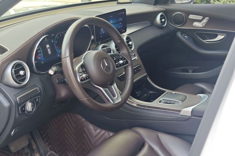 Used Mercedes-Benz GLC 2021 GLC 260 L 4MATIC Luxury Model