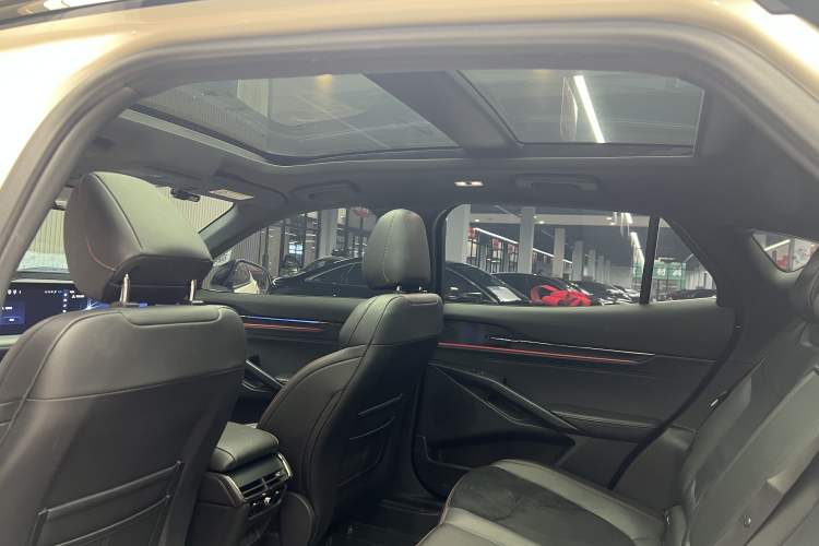 Used Ford EVOS 2022 EcoBoost 245 Sport Edition Interior 7