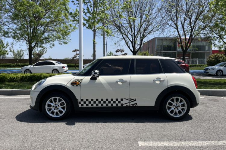 Used MINI 2016 1.2T ONE Pioneer Edition Five-Door Version

