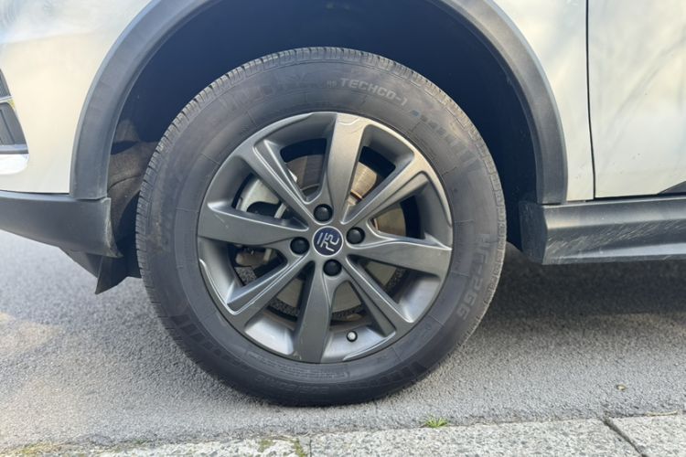 Used BYD Yuan New Energy 2019 EV535 Smart Connect Trendsetting Model
