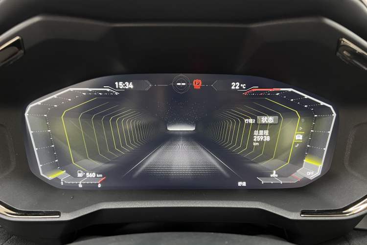 Used Lynk & Co 05 2020 2.0TD Four-Wheel Drive HypeHalo Odometer Close Up