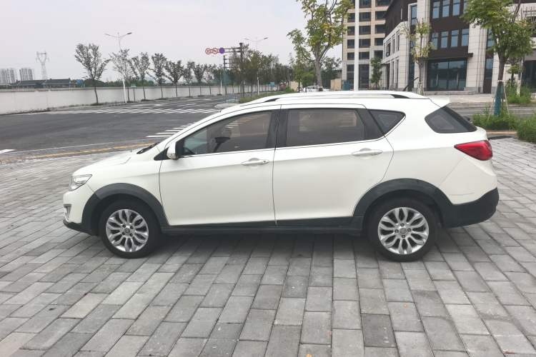 Used Dongfeng Aeolus AX3 2016 1.5L Automatic Shangkue Model