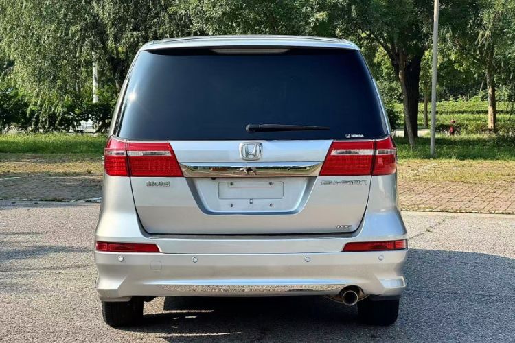 Used Honda Elysion 2012 2.4L VTi Luxury Edition