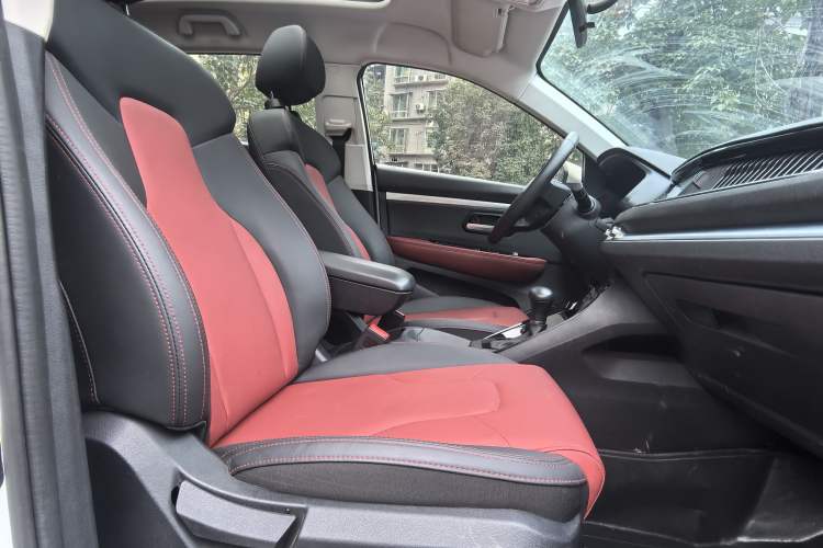 Used Haval H2s 2018 Blue Label 1.5T Dual-Clutch Fashion Edition