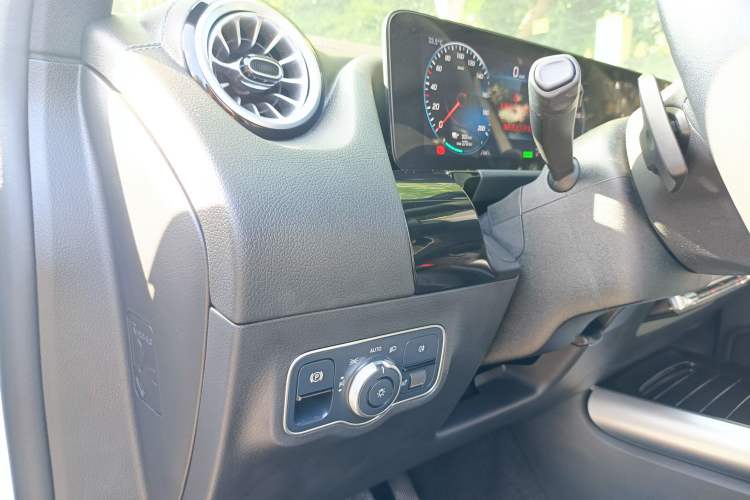 Used Mercedes-Benz EQA 2022 EQA 260