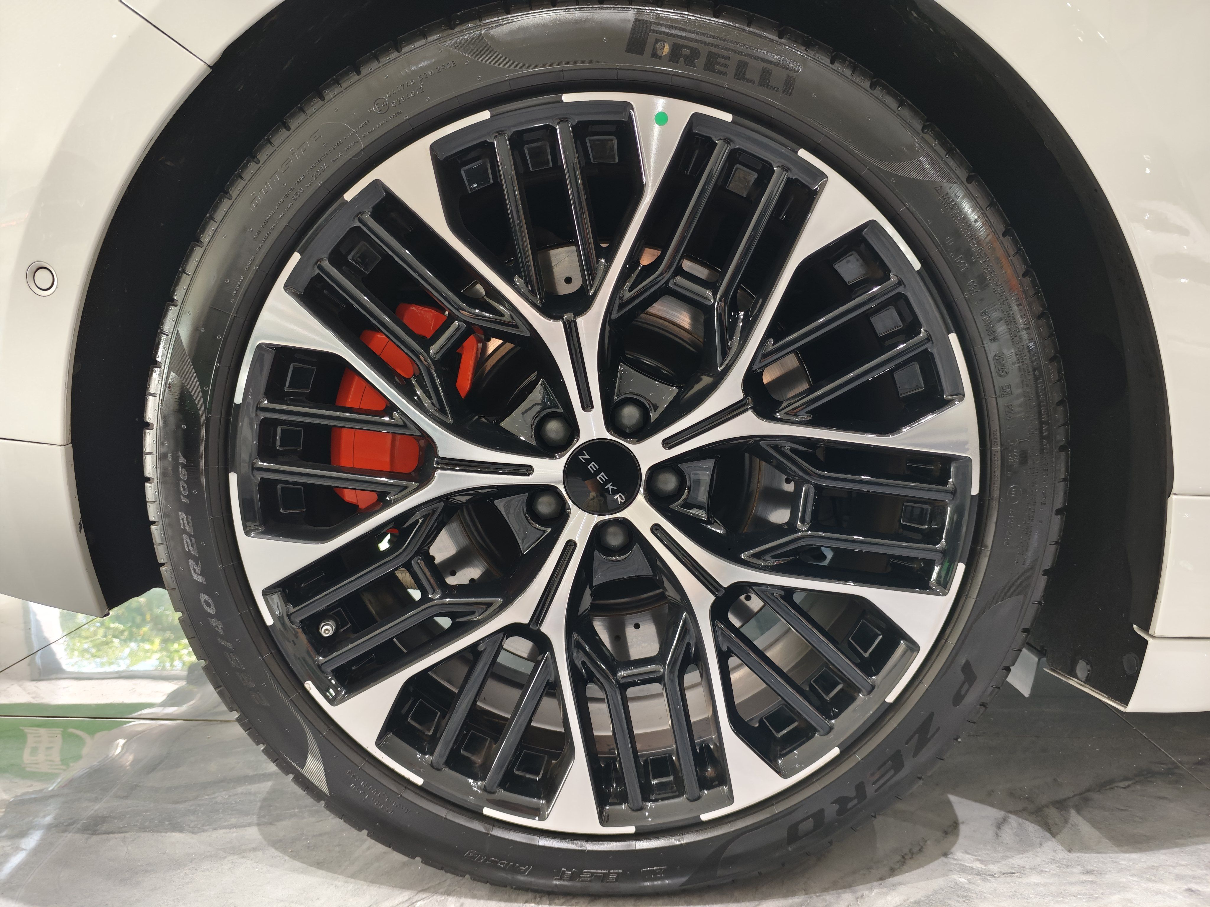 Zeekr 001 2026 Model 103° Four-Wheel Drive Ultra+ Version — снимка 18