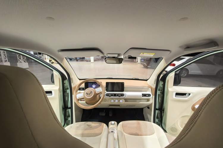 Used Wuling Hongguang MINIEV 2024 3rd Generation 215km Advanced Version