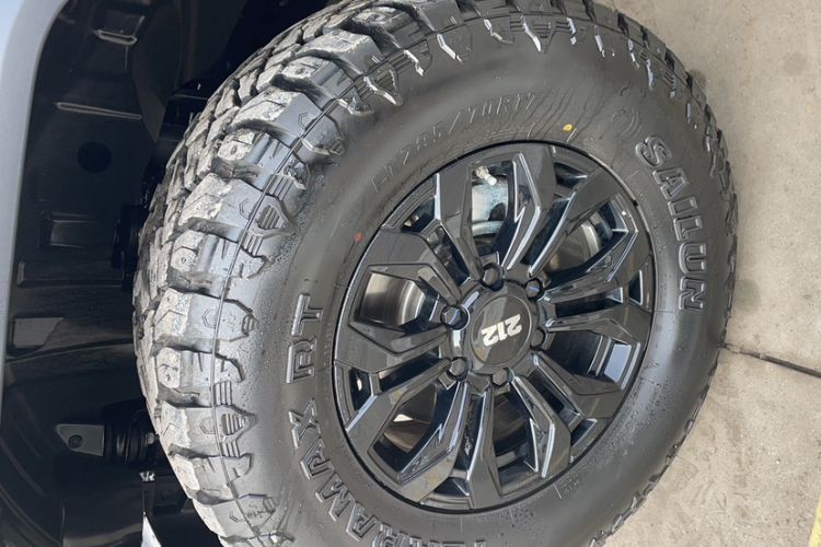 Used 212 T01 2024 2.0T Mechanic
