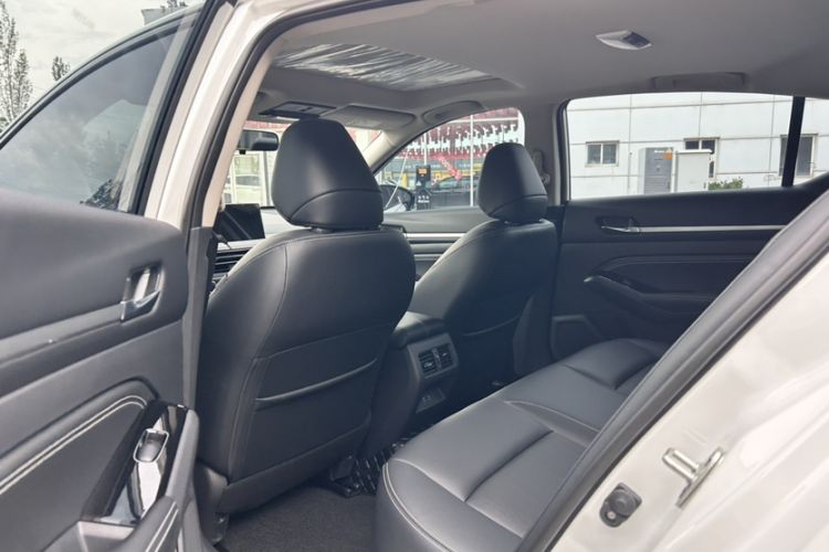 Used Nissan Teana 2024 2.0L XE Genuine Edition