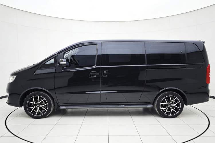 Used JAC Refine M3 2022 PLUS 1.5T 7-Seater Standard Model
