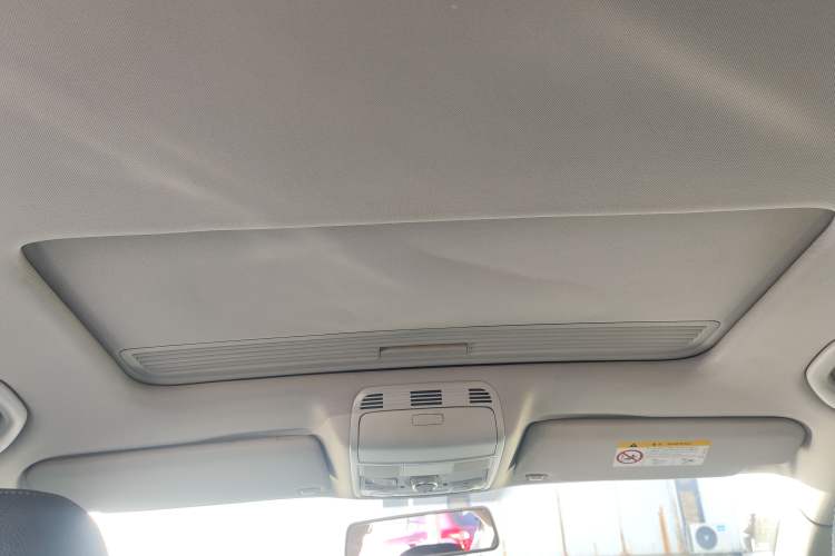 Used Volkswagen Magotan 2016 1.8TSI Smart Comfort Model
