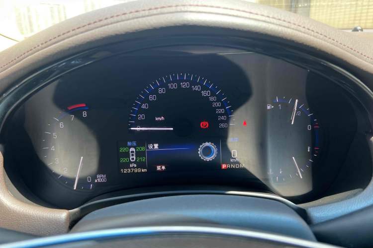 Used Cadillac XTS 2014 28T Comfort Version
