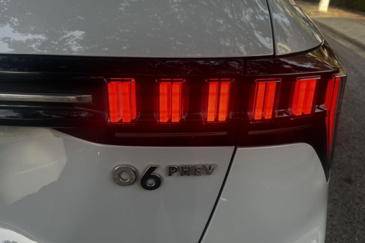 Used Lynk & Co 06 EM-P 2022 PHEV 84 km Range Pro Version