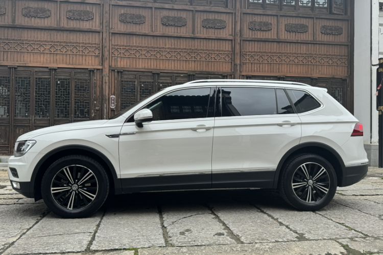 Used Volkswagen Tiguan L 2019 Updated Version 330TSI Automatic Two-Wheel Drive Panoramic Comfort Edition China VI Standard Exterior 10