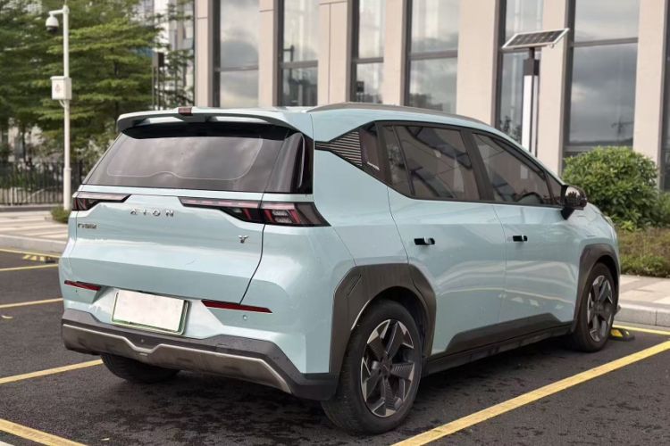 Used AION Y 2022 70 Intelligent Edition Lithium Iron Phosphate