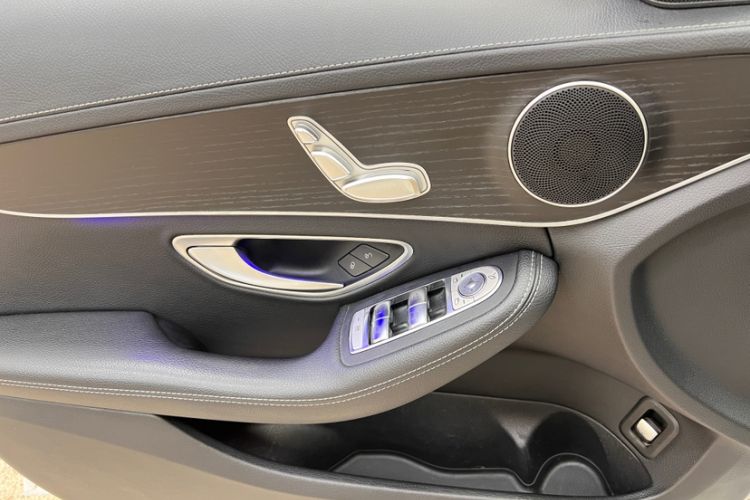 Used Mercedes-Benz C-Class 2021 C 200 L Fashion Edition Sport Version Interior 12