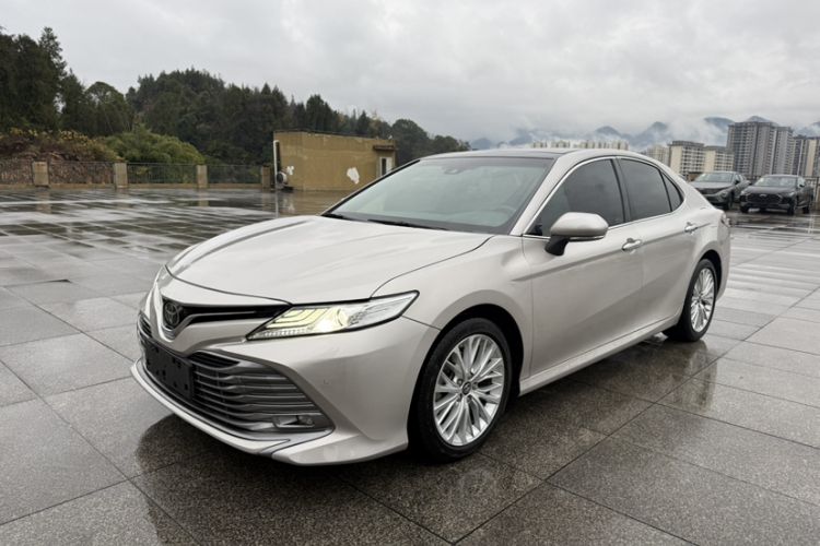 Used Toyota Camry 2019 2.5G Luxury Edition China VI Standard