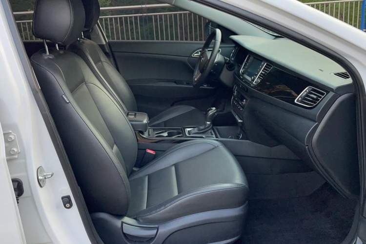 Used Hyundai Mistra 2016 1.8L Automatic Deluxe DLX Model Right Front Seat