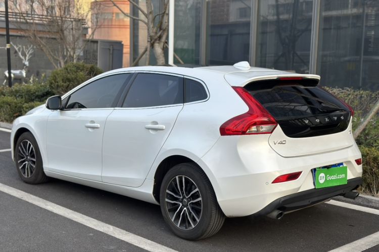 Used Volvo V40 2017 T3 Zhiyi Edition