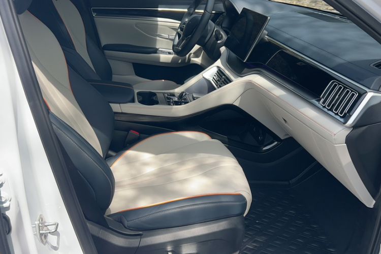 Used BYD Song PLUS New Energy 2023 Champion Edition DM-i 110KM Flagship PLUS Right Front Seat