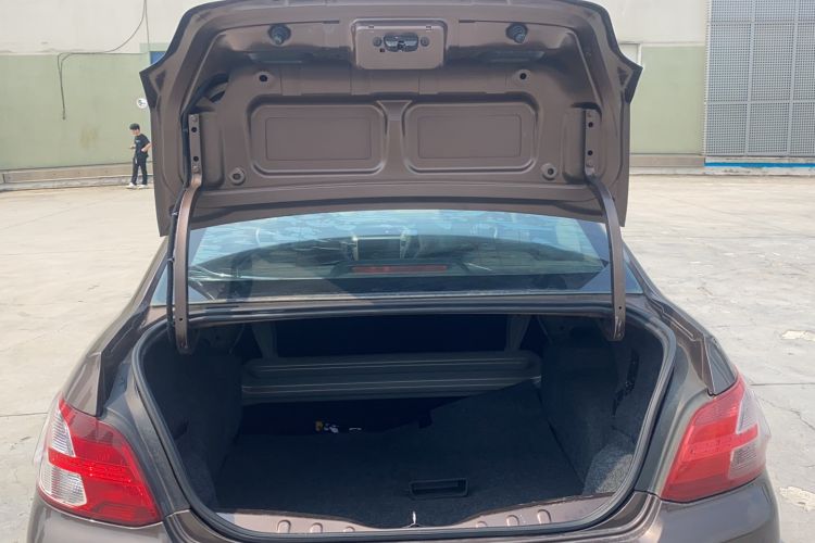 Used Peugeot 301 2014 1.6L Automatic Comfort Edition Trunk