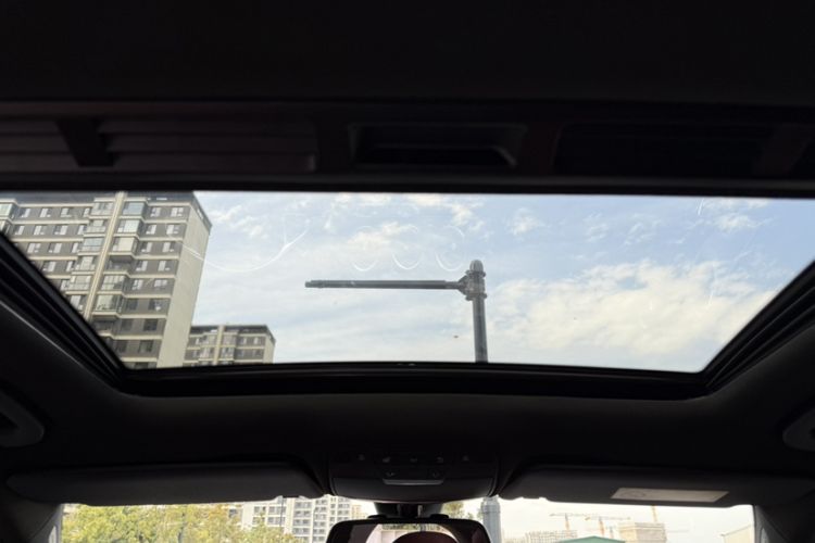 Used Mercedes-Benz C-Class 2017 Restyled C 200 Sport Edition Interior 4