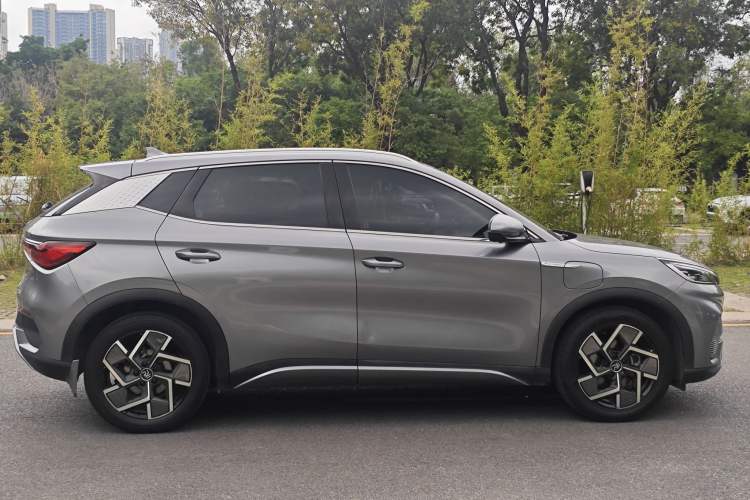 Used BYD Yuan PLUS 2022 510 km Flagship Version Exterior 5