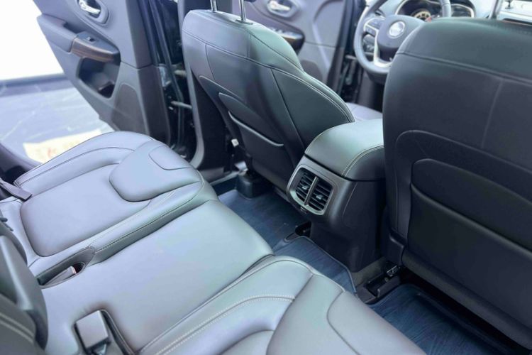 Used Jeep Cherokee 2016 2.0L Superior Edition