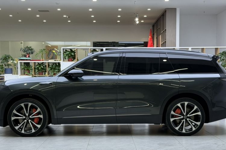 Used Nio ES8 2024 100kWh Signature Edition Exterior 3