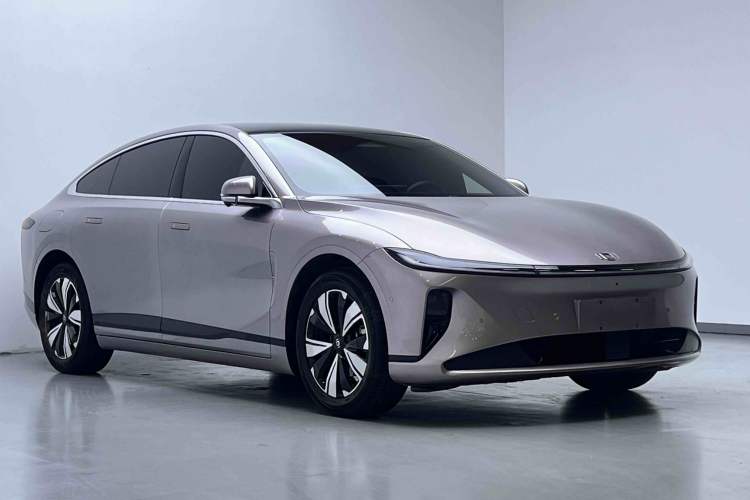 Used CHANGAN NEVO A07 2025 All-Electric "Real Bargain" 525 Luxury Model Exterior 2